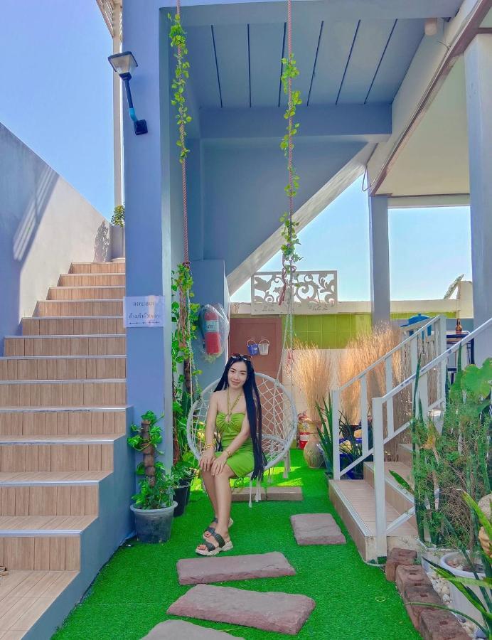 Baan Tipsukon Bed & Breakfast Ko Lan Exterior photo